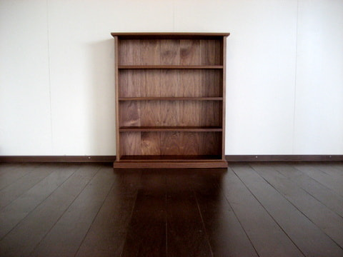 shelf01.jpg